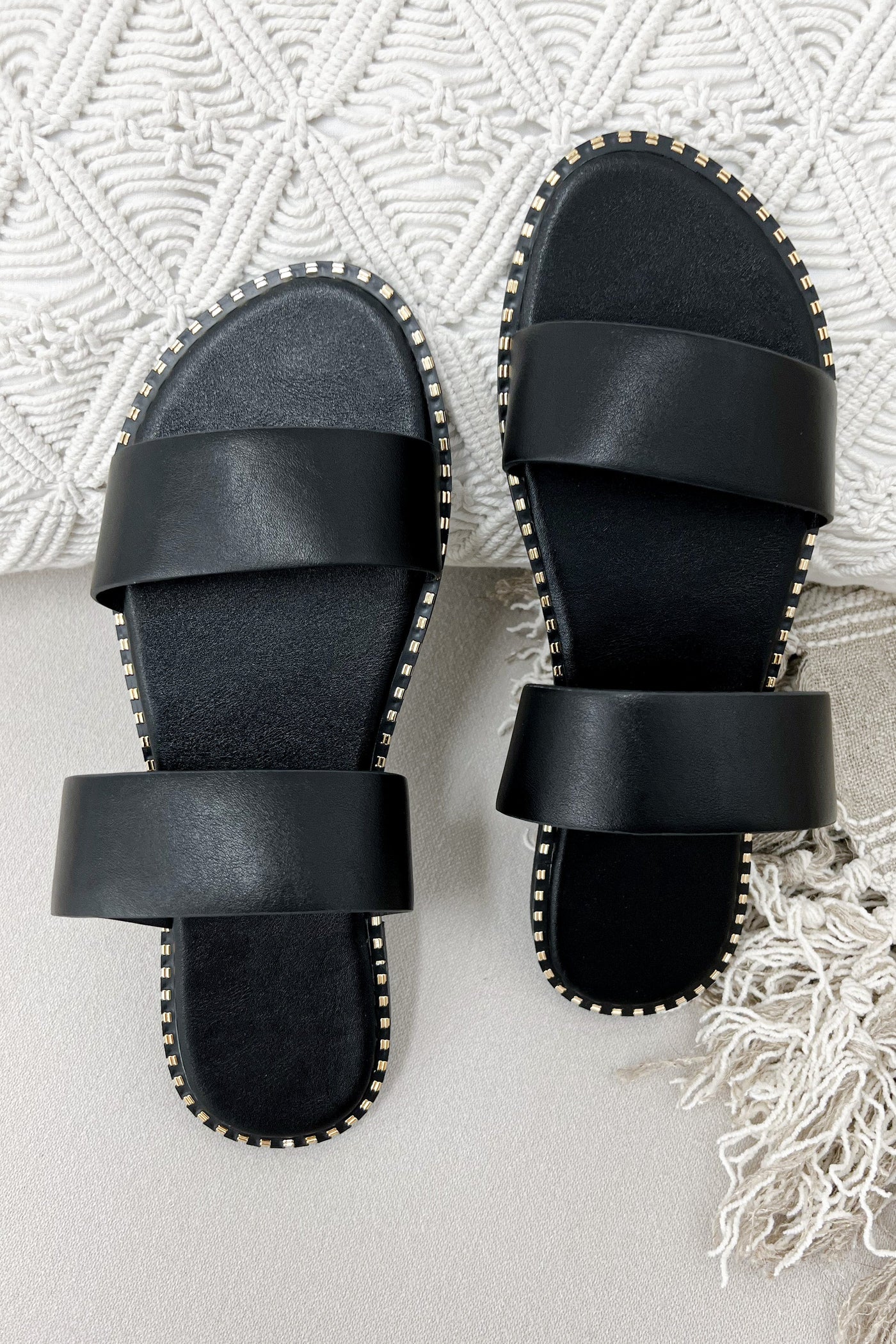 Mila Slide Sandals (Black) - Happily Ever Aften