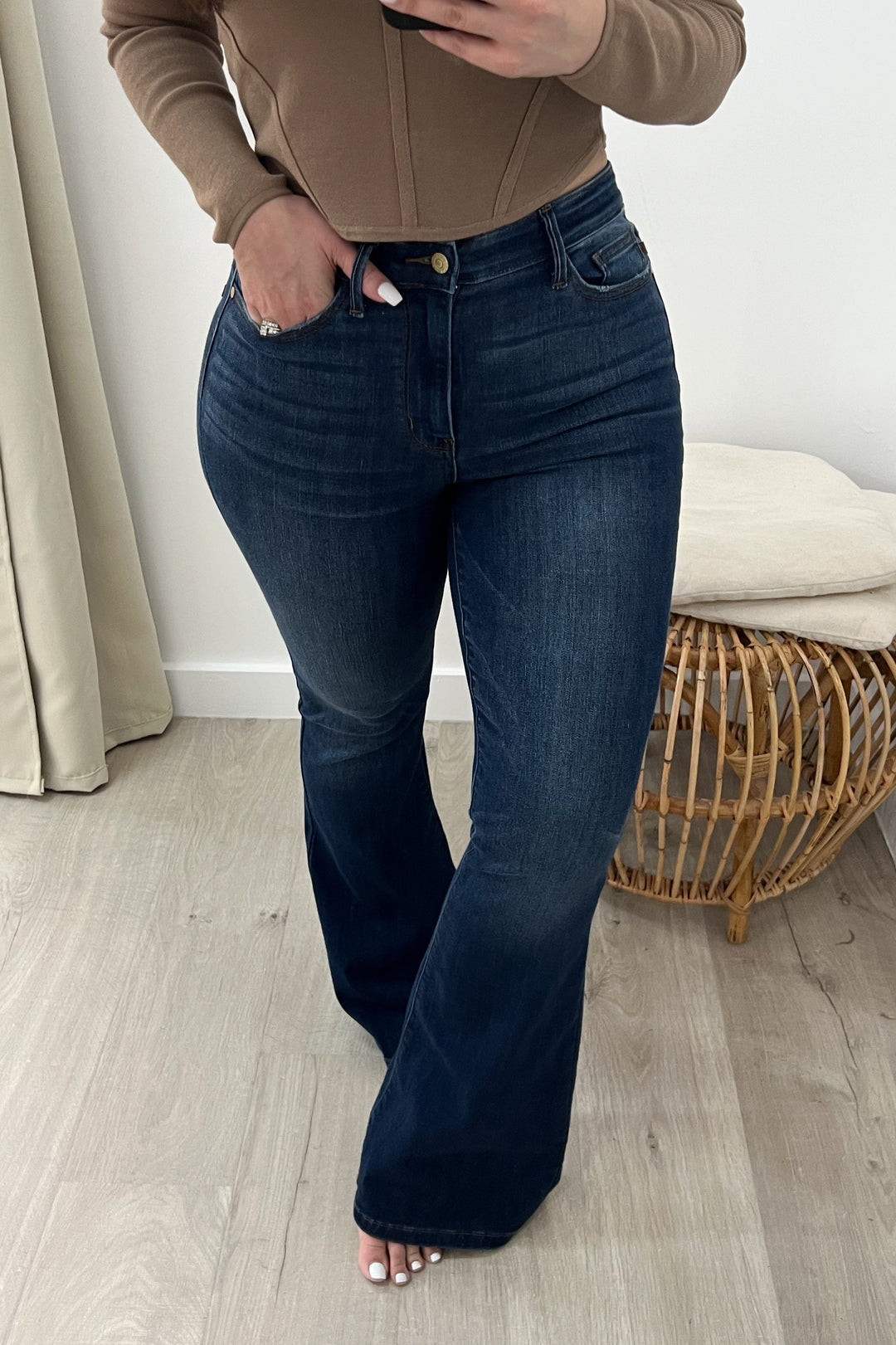 Remmie Flare Jeans - Happily Ever Aften