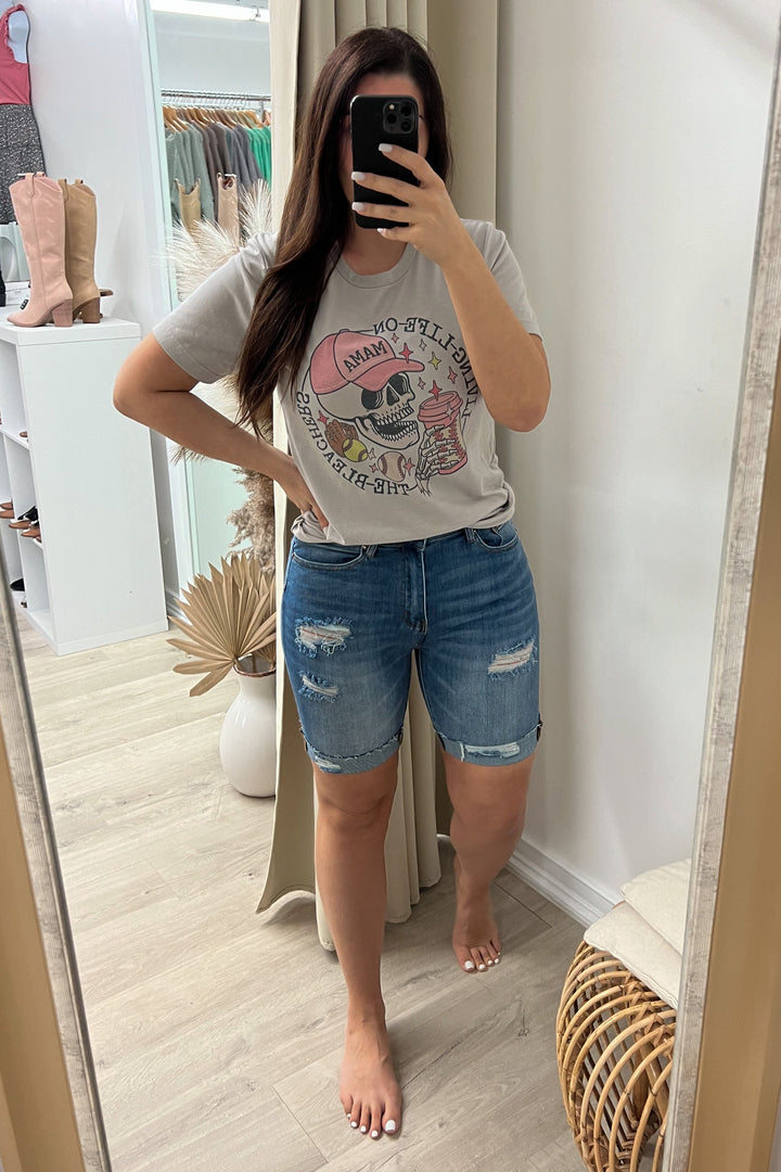 Rory Denim Shorts (Light Wash) - Happily Ever Aften