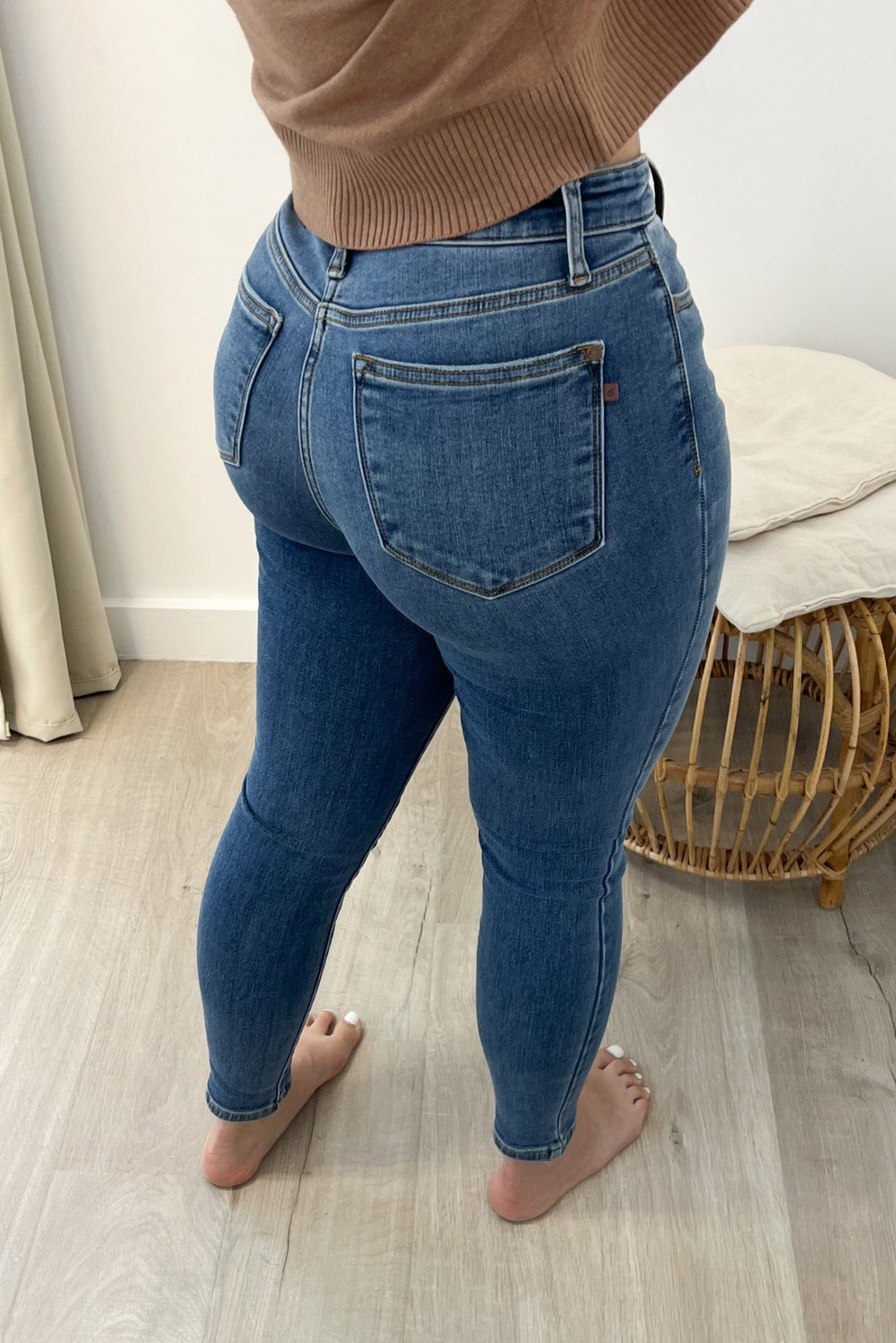 Shannon Skinny Jeans - Happily Ever Aften