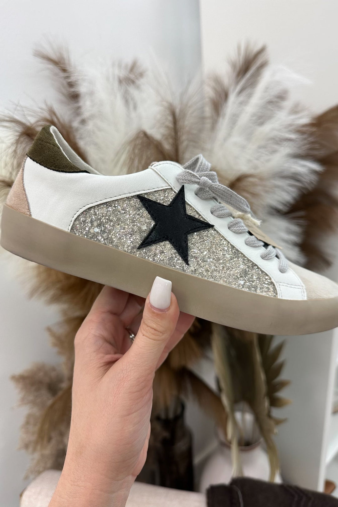 Shu Shop Paula Sneakers (Pearl Glitter) - Happily Ever Aften