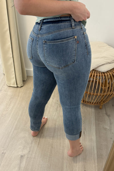 Tiana Skinny Capri Jeans - Happily Ever Aften