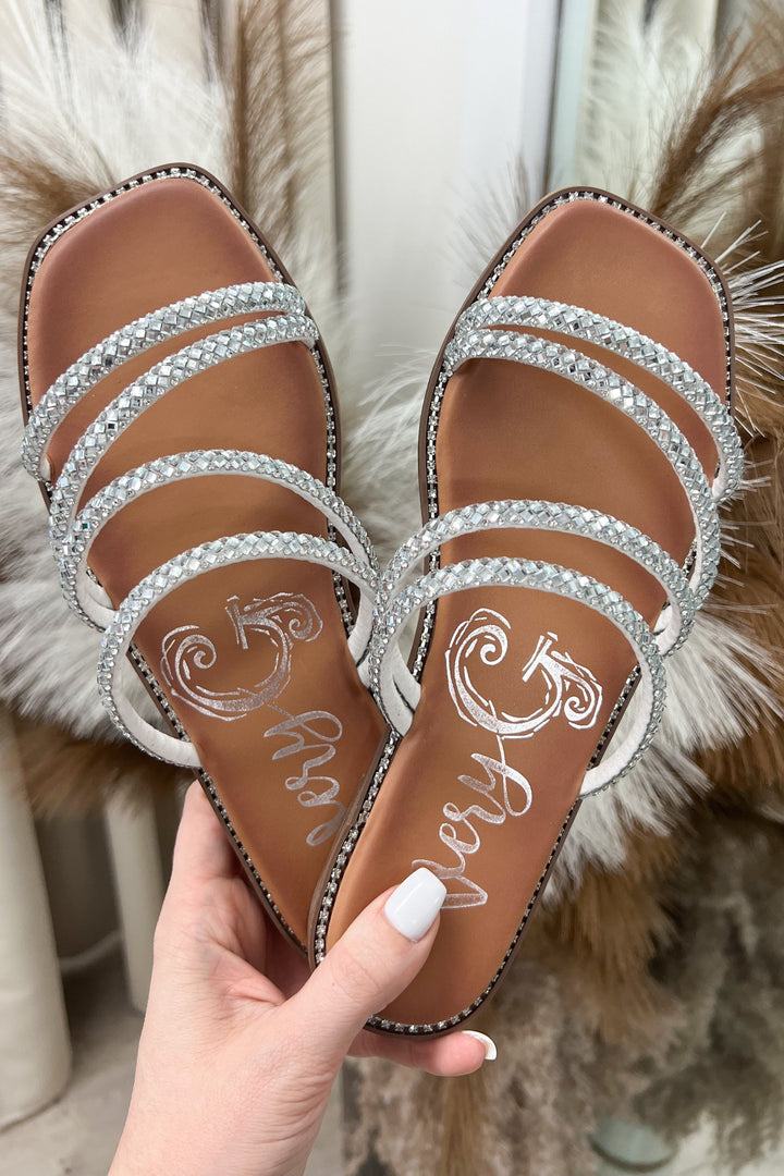 Very G Elandra Sandals (Silver) - Happily Ever Aften
